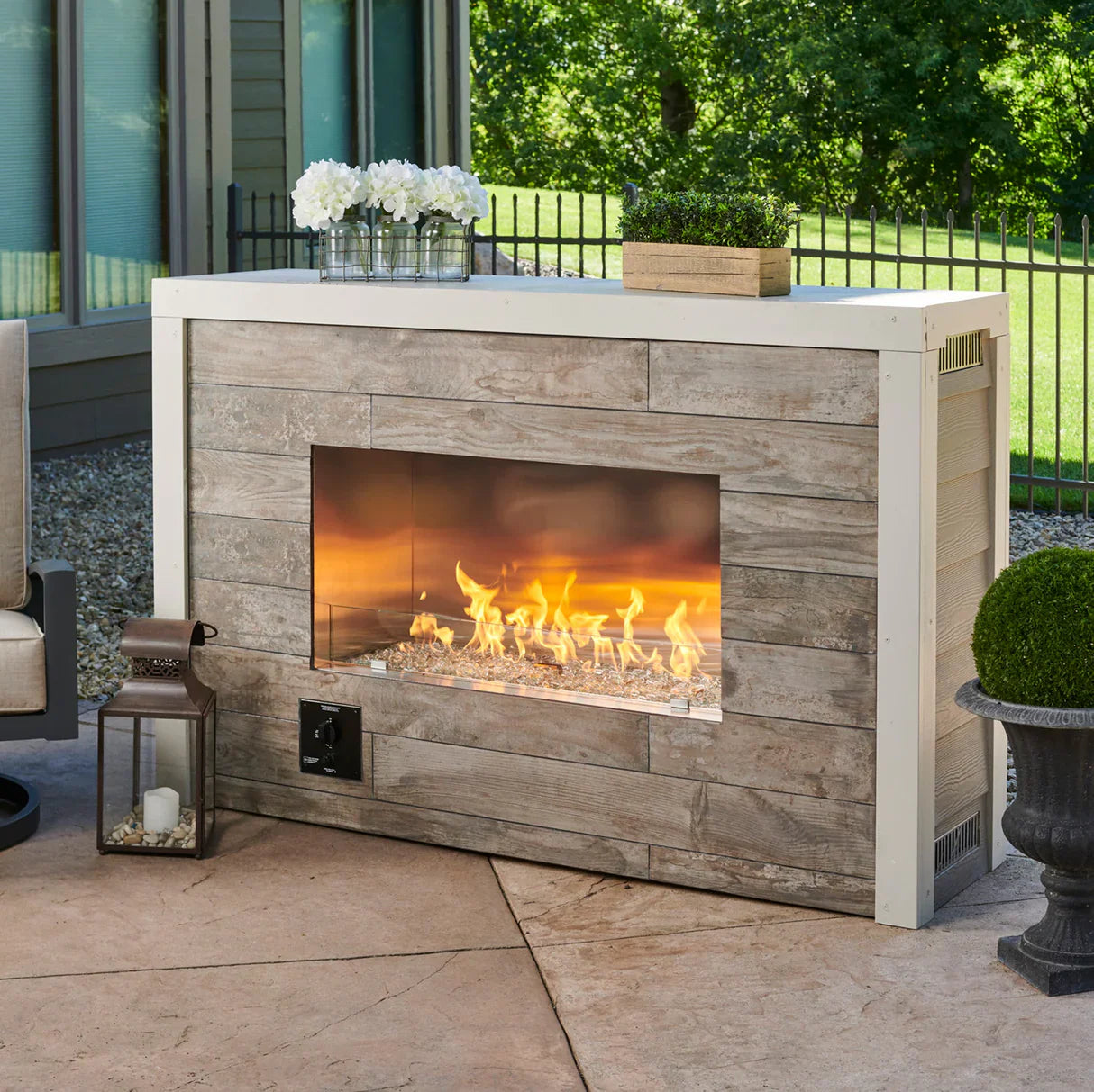 Fireplaces, pits, and tables